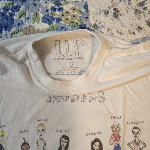 Unfortunate Portrait Top - Picture 2 of 2